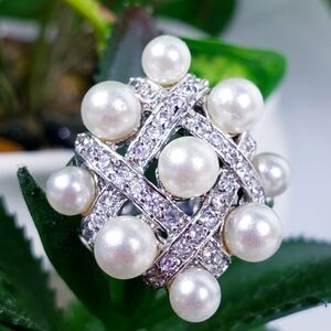 Large Pearl Cluster w/ Cz/Crystals Ring sz 7